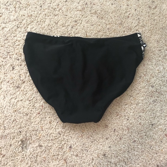 target bathing suit bottoms - Picture 2 of 3